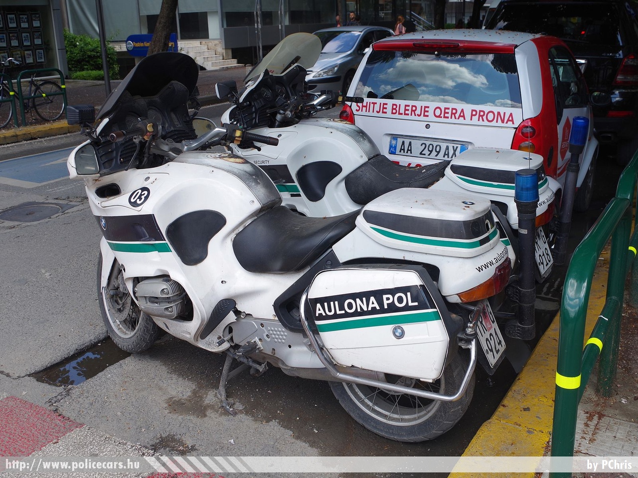 BMW, fotó: PChris
Keywords: albán Albánia motor police bike albanian