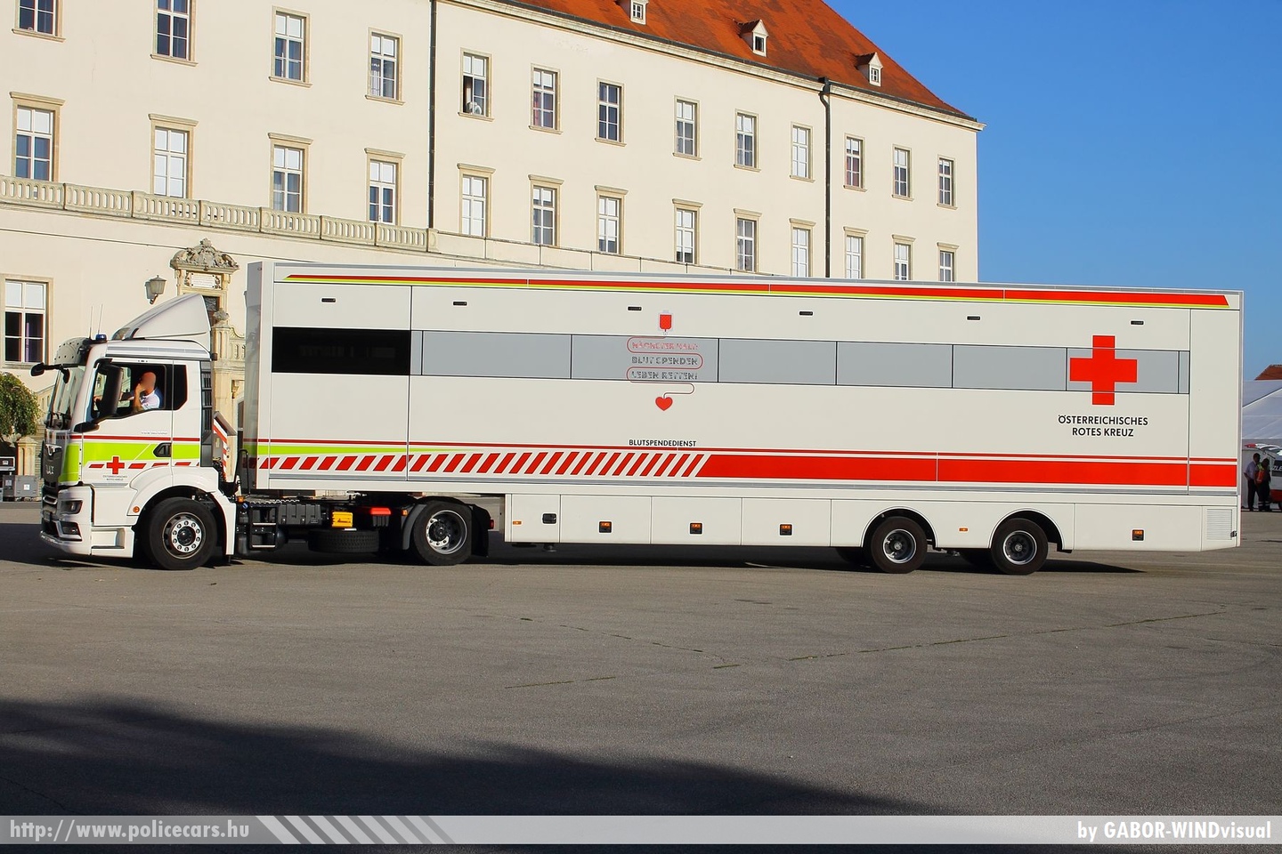 MAN TGS 18.400, Österreichisches Rotes Kreuz, KARL, fotó: GABOR-WINDvisual
Keywords: osztrák Ausztria mentő mentőautó ambulance austrian Austria