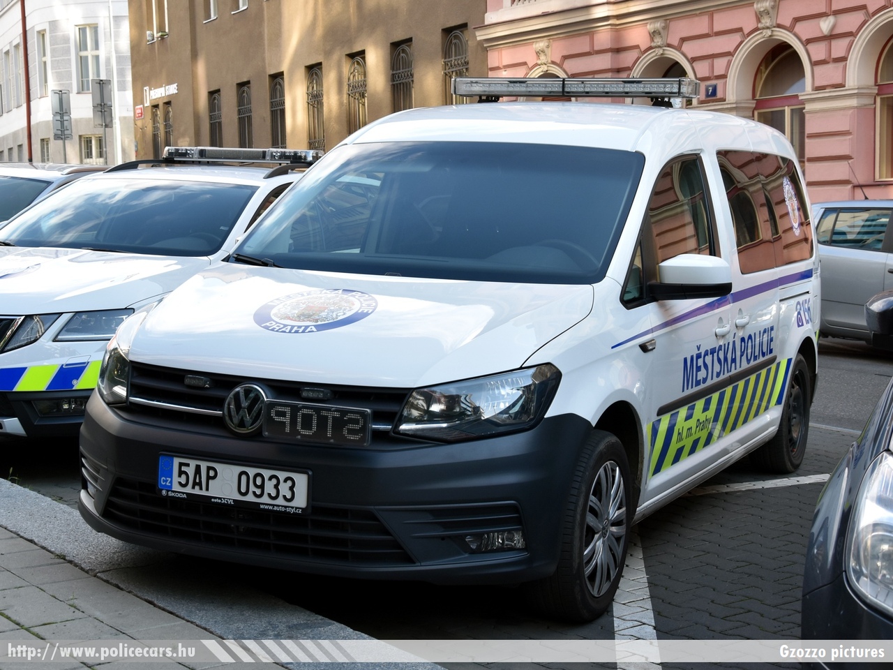 Volkswagen Caddy, Mìstská policie hl. m. Prahy, fotó: Gzozzo pictures
Keywords: cseh Csehország czech police policecar rendőrautó rendőr