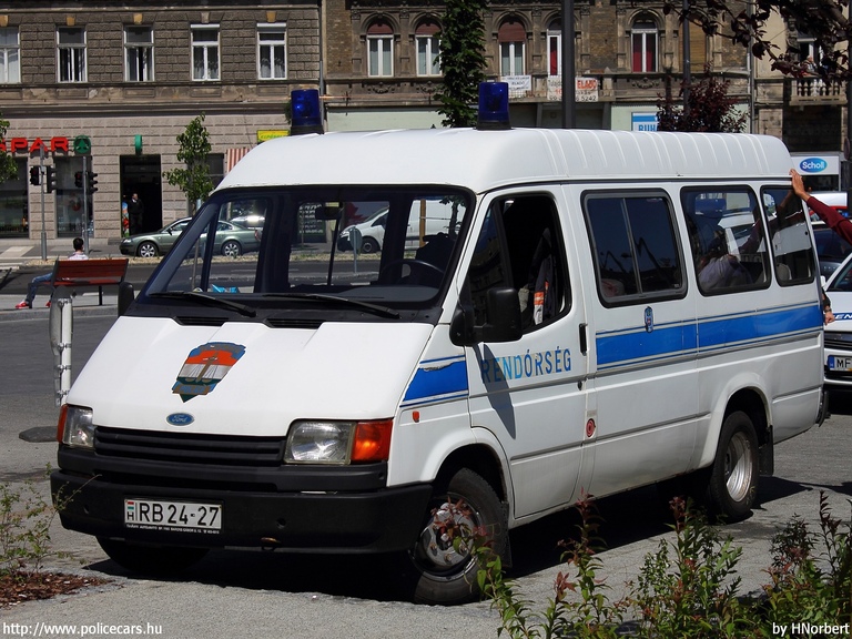 Ford Transit, fotó: HNorbert
Keywords: rendőrautó rendőrség rendőr magyar Magyarország RB24-27