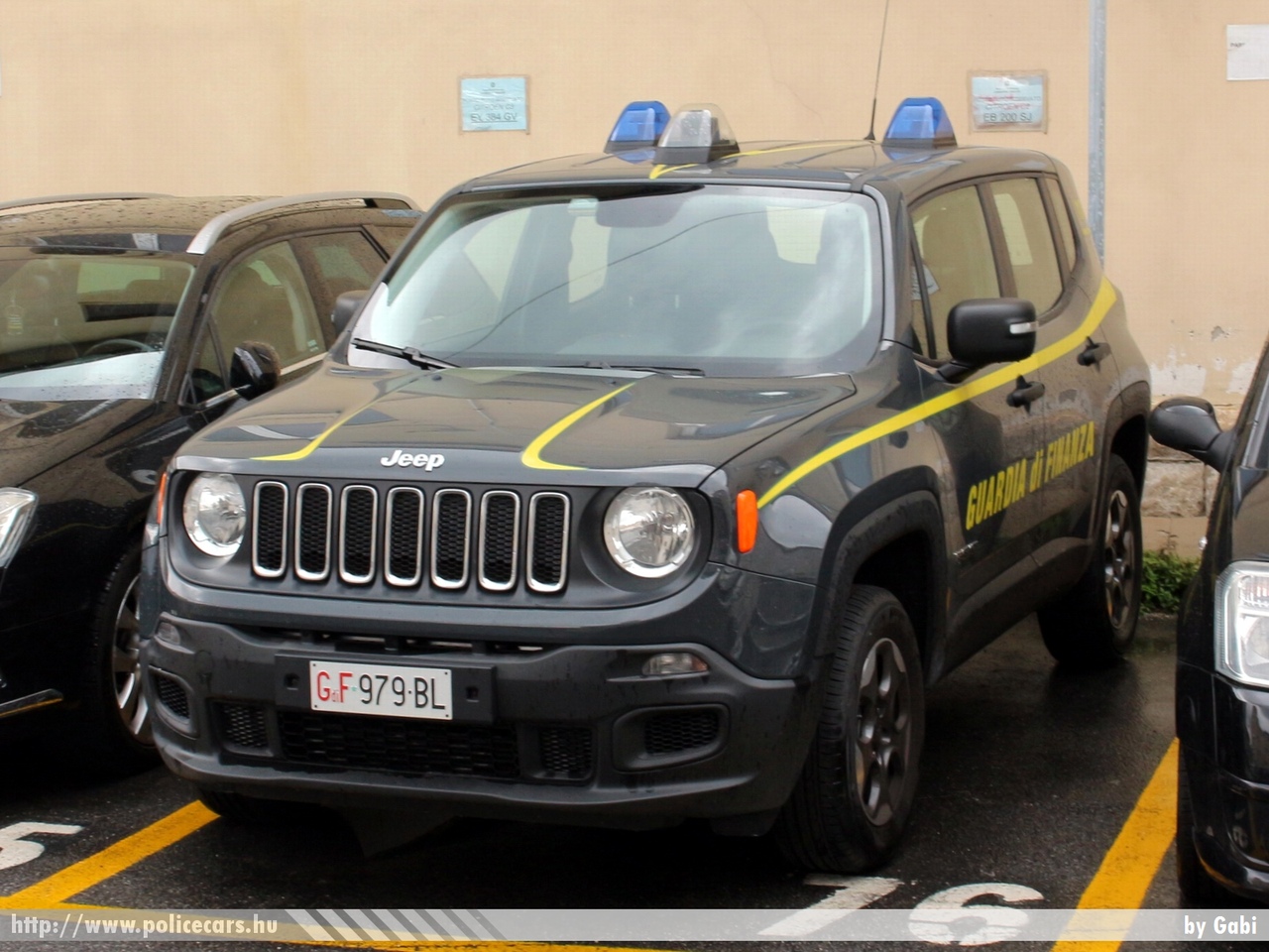 Jeep Renegade, fotó: Gabi
Keywords: olasz Olaszország italian Italy vám customs pénzügyőrség