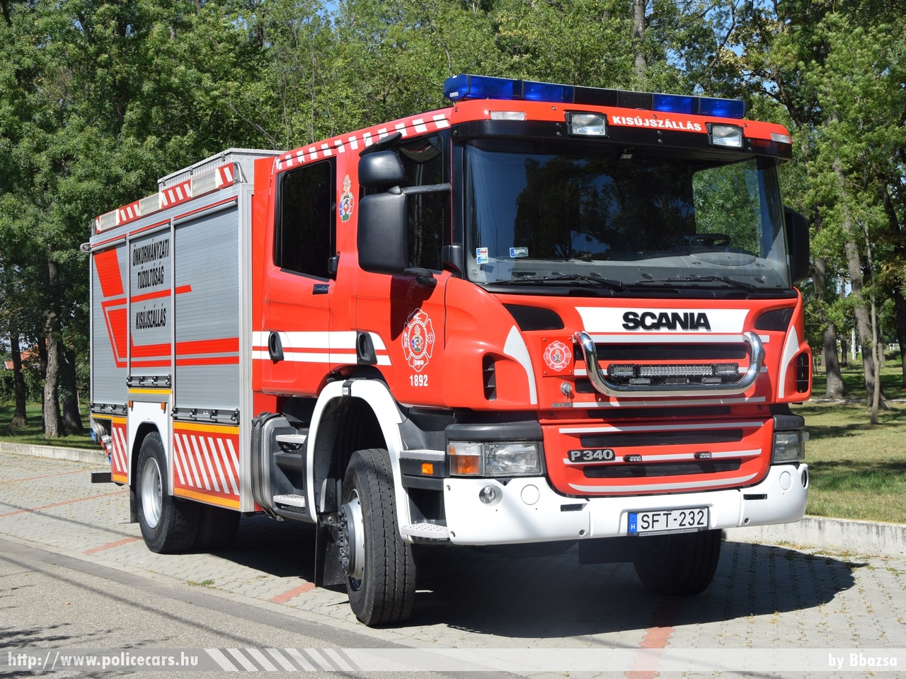 Scania P340, Kisújszállási Önkormányzati Tûzoltóparancsnokság, fotó: Bbazsa
Keywords: tûzoltóautó tûzoltó ÖTP tûzoltóság magyar Magyarország fire firetruck Hungary hungarian SFT-232