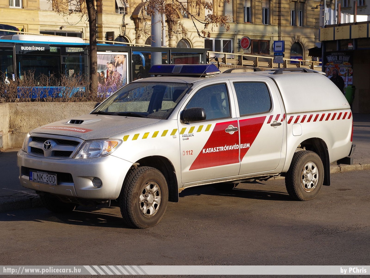 Toyota Hilux D4-D, Észak-budai Katasztrófavédelmi Kirendeltség, fotó: PChris
Keywords: tűzoltóautó tűzoltó tűzoltóság magyar Magyarország katasztrófavédelem fire firetruck Hungary hungarian LNK-300