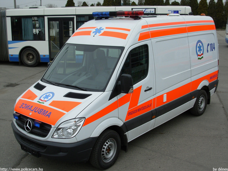 Mercedes Sprinter II 315 CDI, Országos Mentõszolgálat, fotó: dénes
Keywords: mentő mentőautó OMSZ magyar magyarország