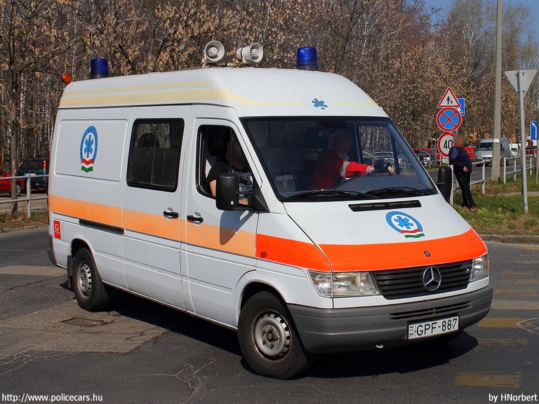 Mercedes-Benz Sprinter 314, Budapest, Országos Mentõszolgálat, fotó: HNorbert
Keywords: mentő mentők mentőautó OMSZ magyar Magyarország GPF-887