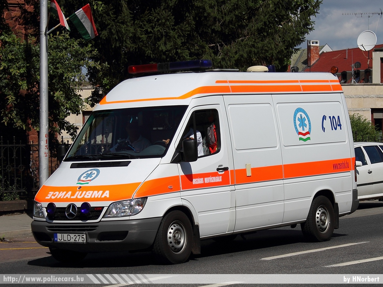 Mercedes-Benz Sprinter 313 CDI, Országos Mentõszolgálat, fotó: HNorbert
Keywords: magyar Magyarország mentő mentőautó OMSZ Hungary hungarian ambulance JLD-275