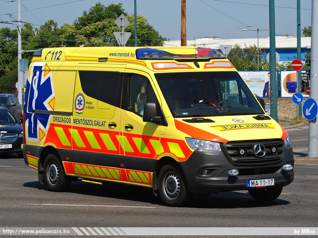 Mercedes-Benz Sprinter III 316 CDI Profile Genios, Országos Mentõszolgálat, fotó: MBen
Keywords: magyar Magyarország mentő mentőautó OMSZ Hungary hungarian ambulance MA11-17