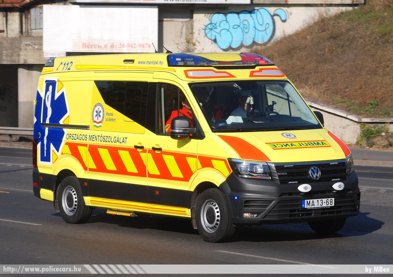 Volkswagen Crafter II Profile, Országos Mentõszolgálat, fotó: MBen
Keywords: magyar Magyarország mentő mentőautó OMSZ Hungary hungarian ambulance MA13-68