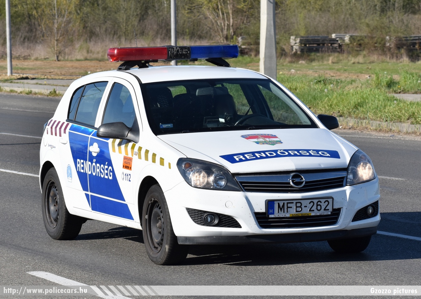 Opel Astra H, fotó: Gzozzo pictures
Keywords: magyar Magyarország rendőr rendőrautó rendőrség Hungary hungarian police policecar MFB-262