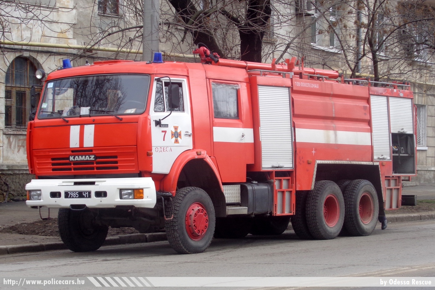 Kamaz, fotó: Odessa Rescue
Keywords: tûzoltó tûzoltóautó tûzoltóság ukrán Ukrajna fire firetruck Ukraine ukrainian