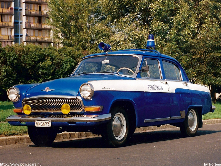 Volga M21, fotó: Norbee
Keywords: rendőr rendőrség rendőrautó