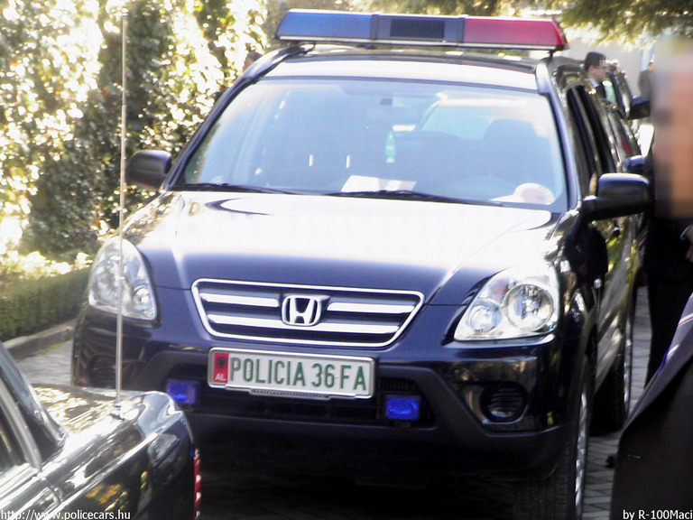 Honda, fotó: R-100Maci
Keywords: albán Albánia rendőrség rendőr rendőrautó police policecar albanian