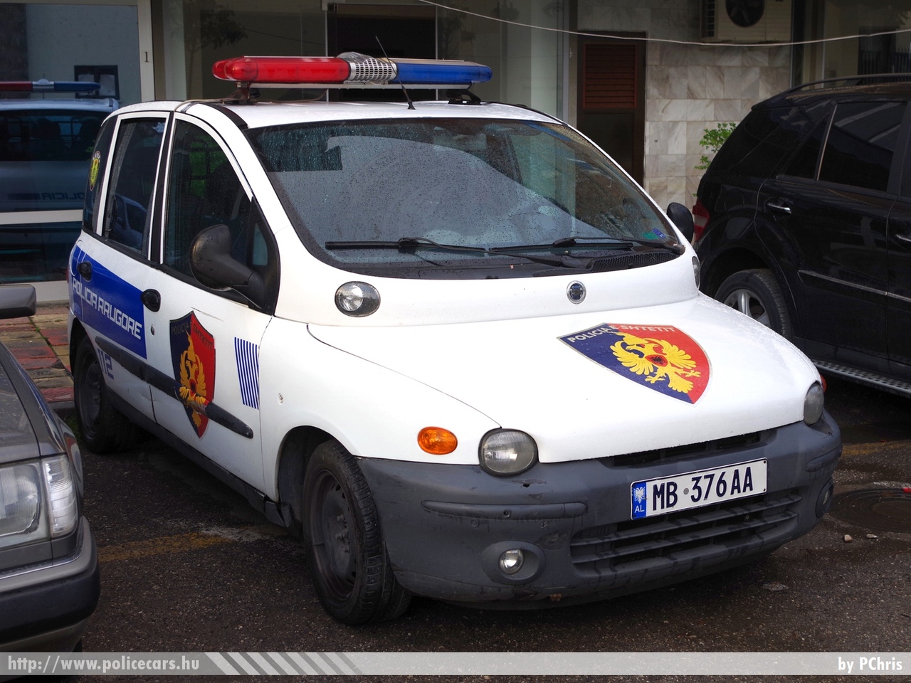Fiat Multipla, fotó: PChris
Keywords: albán Albánia rendőrség rendőr rendőrautó police policecar albanian