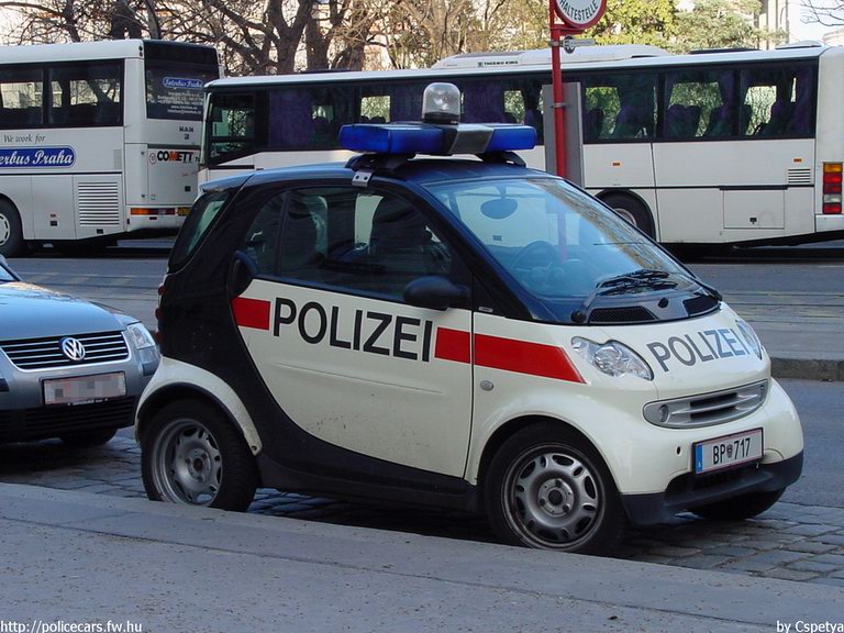 Smart, fotó: Cspetya
Keywords: Ausztria osztrák rendőr rendőrautó rendőrség police policecar Austria