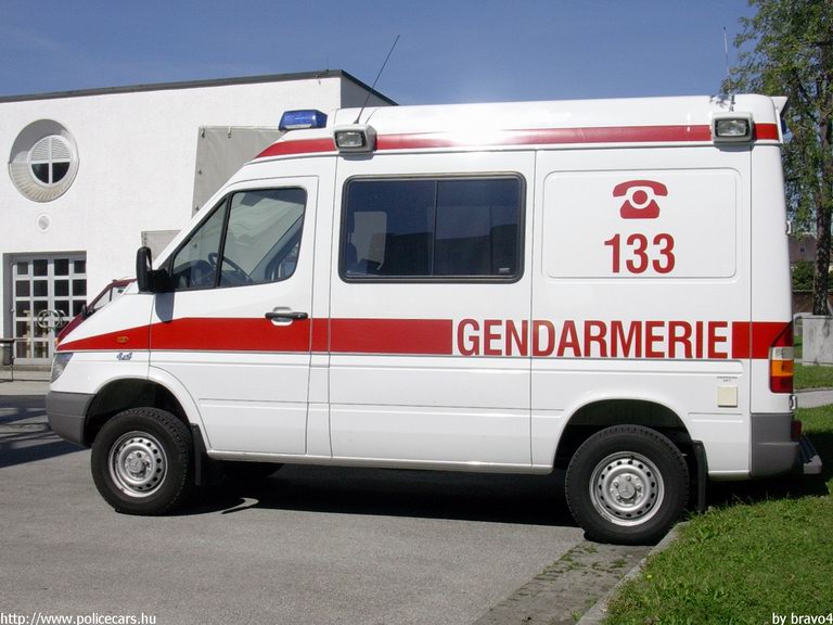 Mercedes Sprinter, fotó: bravo4
Keywords: Ausztria osztrák rendőr rendőrautó rendőrség