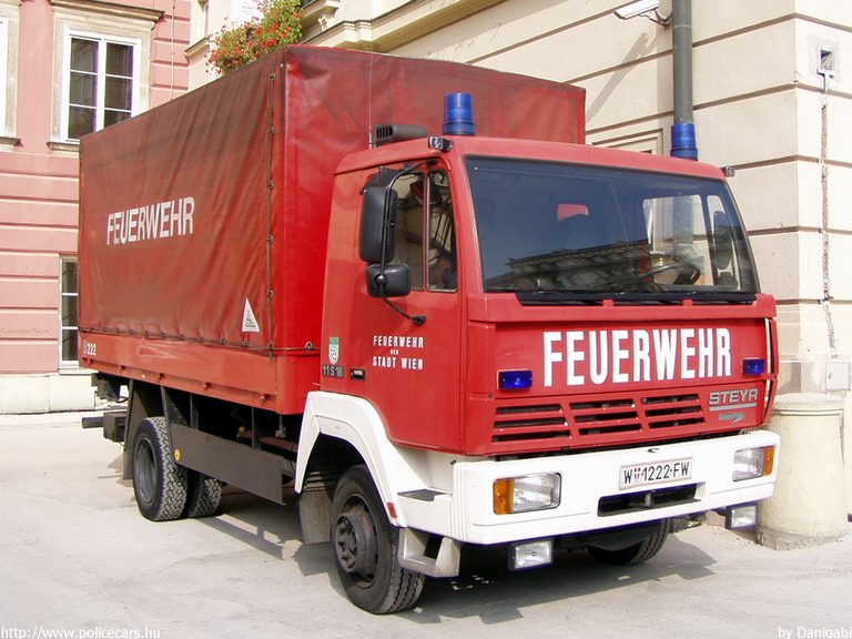 Steyr, fotó: Danigabi
Keywords: Ausztria osztrák tûzoltó tûzoltóautó tûzoltóság