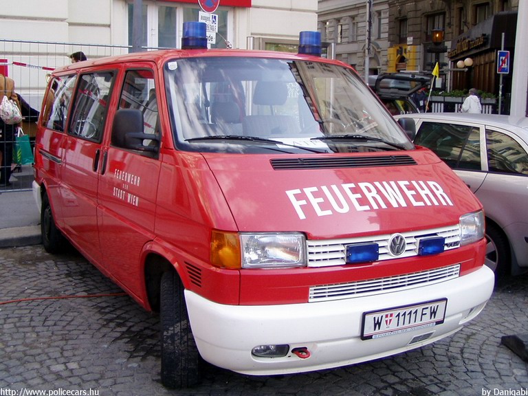 VW Transporter T4, fotó: Danigabi
Keywords: Ausztria osztrák tûzoltó tûzoltóautó tûzoltóság