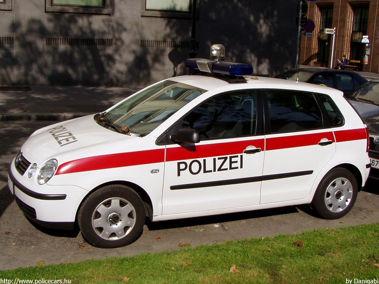 Volkswagen Polo, fotó: Danigabi
Keywords: Ausztria osztrák rendőr rendőrautó rendőrség police policecar Austria