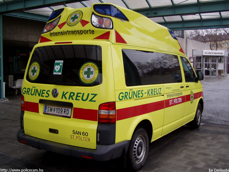 VW Transporter T5, fotó: Danigabi
Keywords: Ausztria osztrák mentőautó mentő