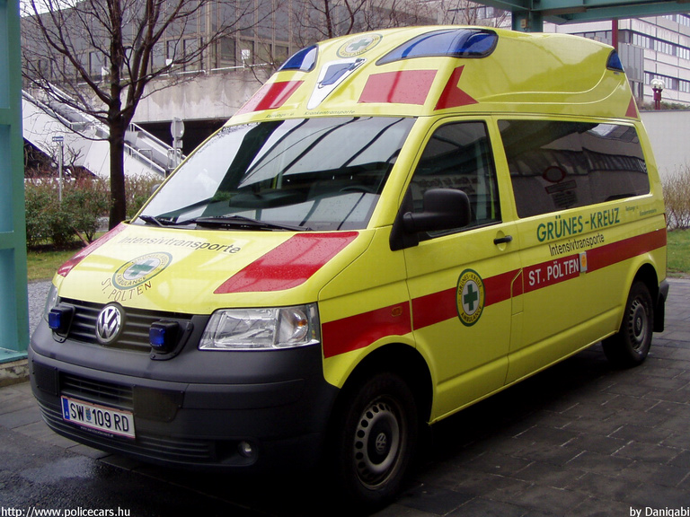 VW Transporter T5, fotó: Danigabi
Keywords: Ausztria osztrák mentőautó mentő
