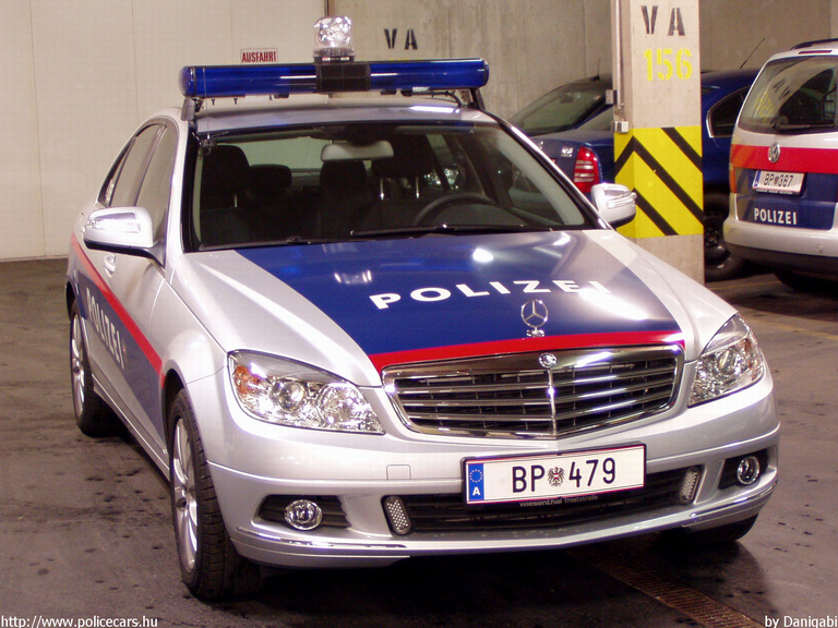 Mercedes-Benz C220 CDI, fotó: Danigabi
Keywords: Ausztria osztrák rendőr rendőrautó rendőrség police policecar Austria