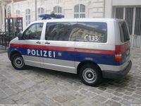 au007.jpg