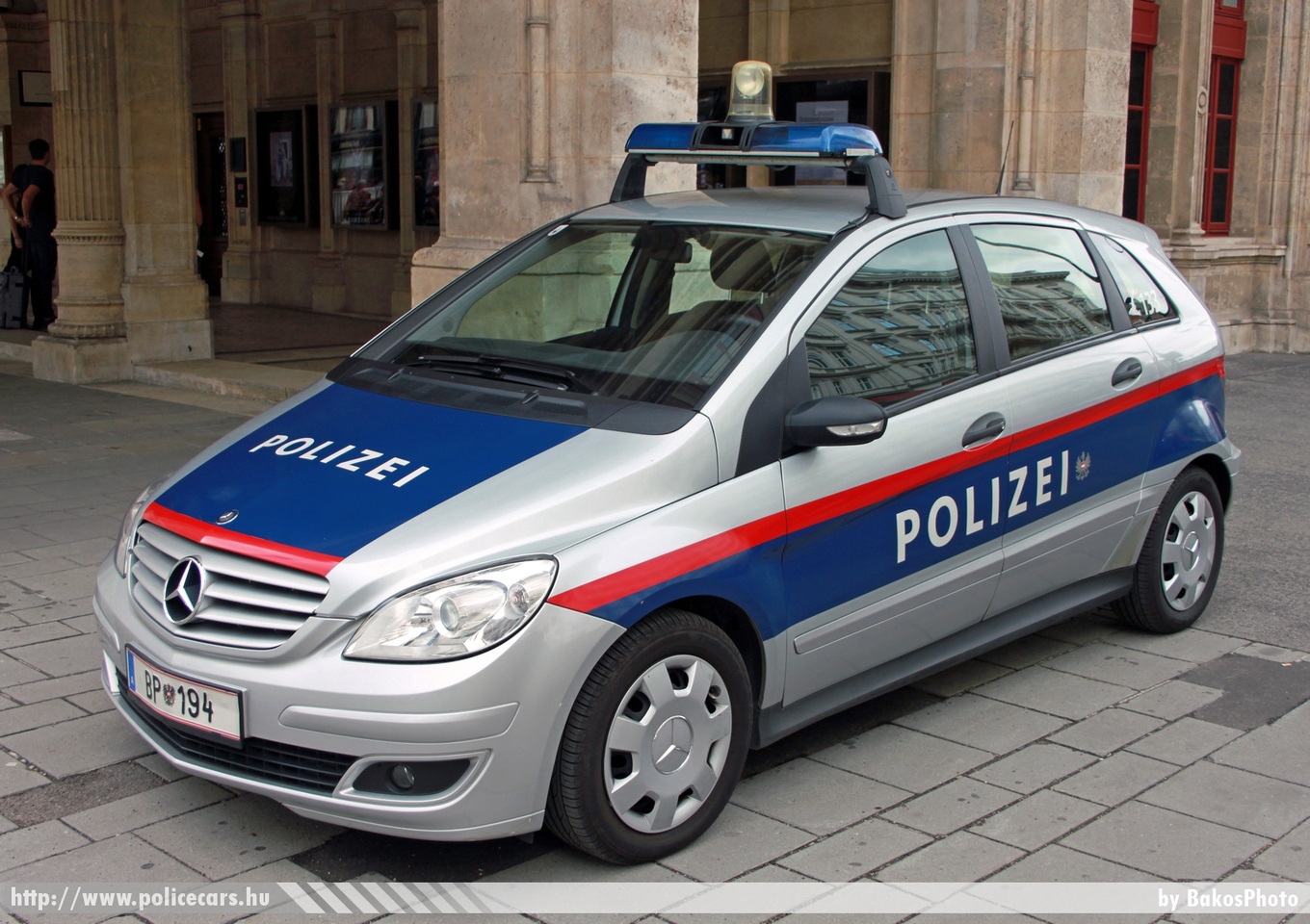 Mercedes B, fotó: BakosPhoto
Keywords: osztrák Ausztria rendőr rendőrautó rendőrség police policecar Austria austrian