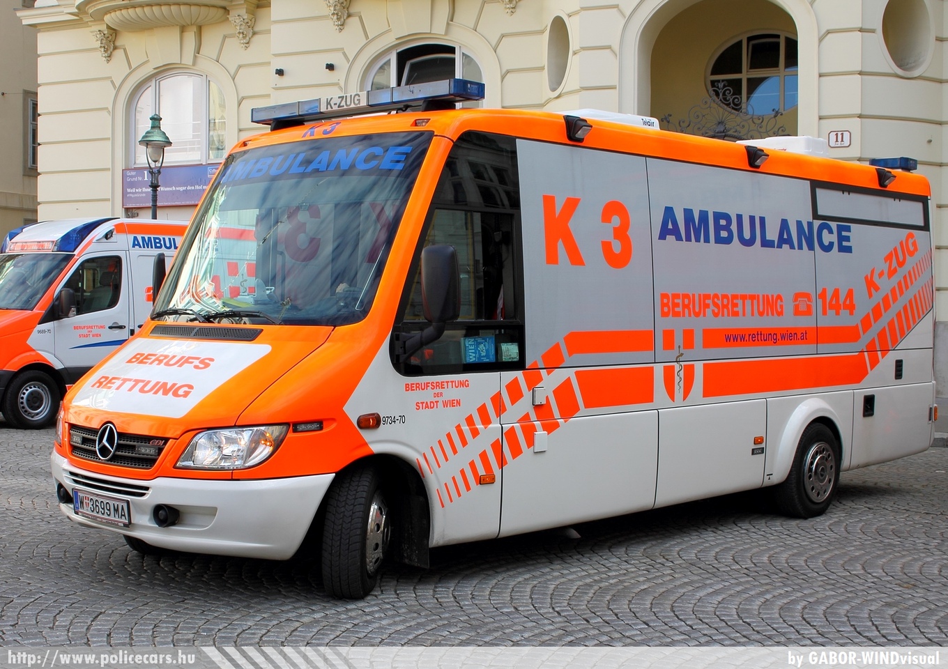 Mercedes Sprinter 616CDI, fotó: GABOR-WINDvisual
Keywords: osztrák Ausztria mentő mentőautó ambulance austrian Austria