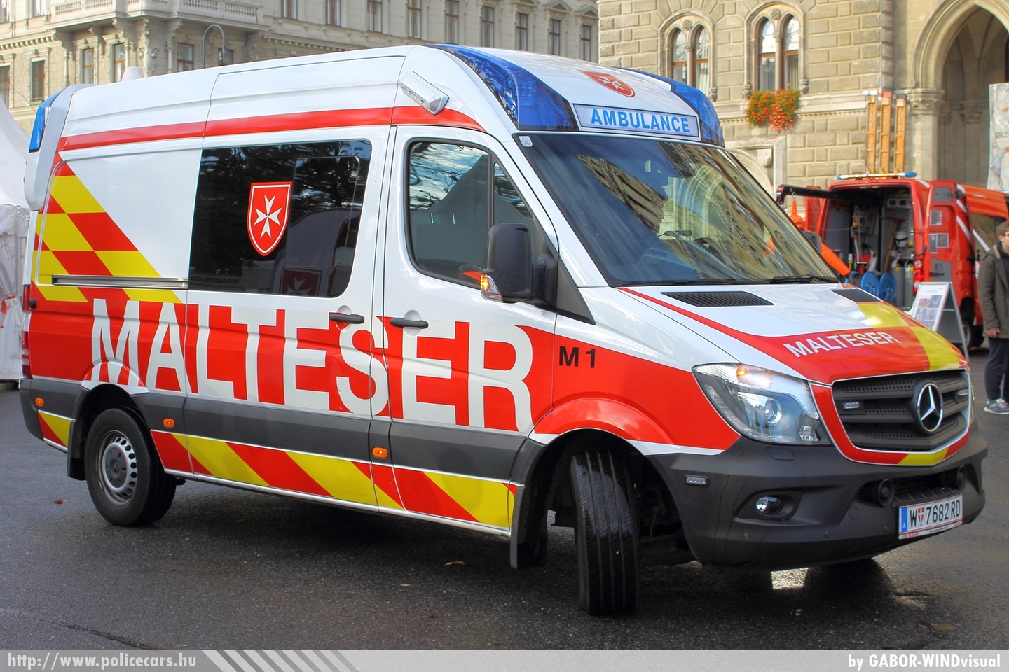 Mercedes Sprinter II facelift, fotó: GABOR- WINDvisual
Keywords: osztrák Ausztria mentő mentőautó ambulance austrian Austria