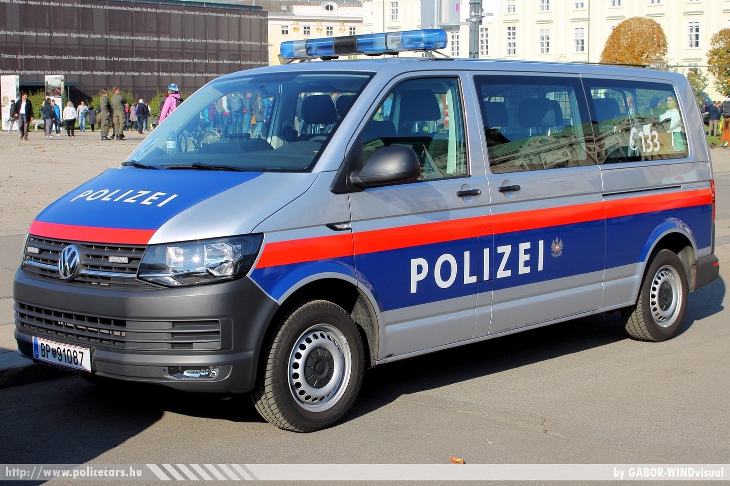 Volkswagen Transporter T6, fotó: GABOR-WINDvisual
Keywords: osztrák Ausztria rendőr rendőrautó rendőrség police policecar Austria austrian