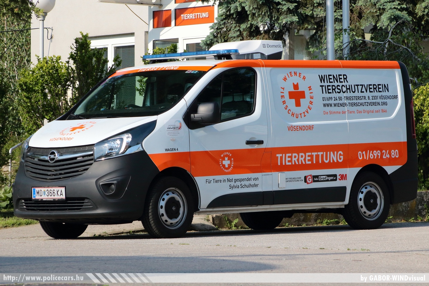 Opel Vivaro, fotó: GABOR- WINDvisual
Keywords: osztrák Ausztria Austria austrian mentő mentőautó ambulance
