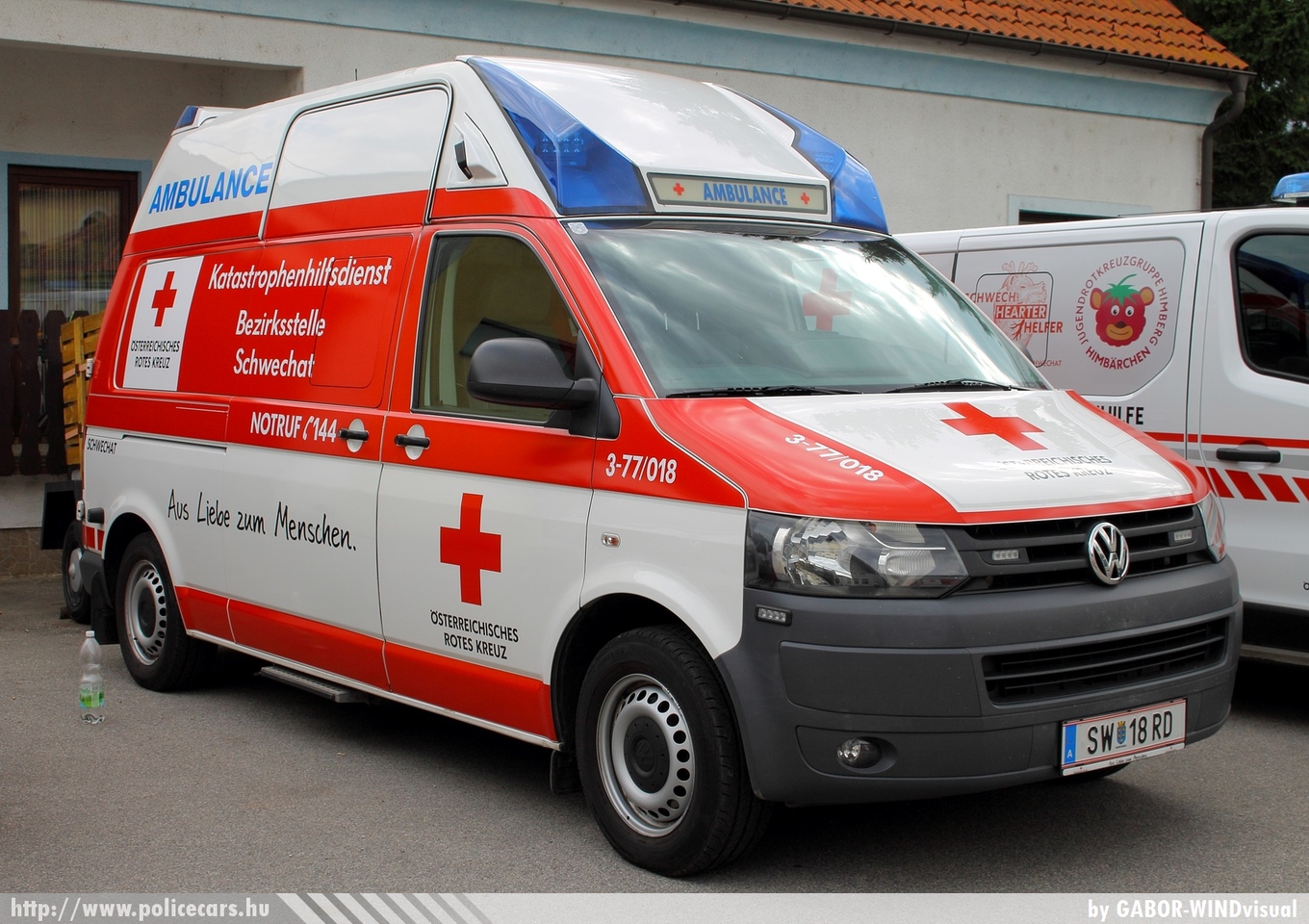 Volkswagen Transporter T5, Österreichisches Rotes Kreuz, fotó: GABOR- WINDvisual
Keywords: osztrák Ausztria mentő mentőautó ambulance austrian Austria