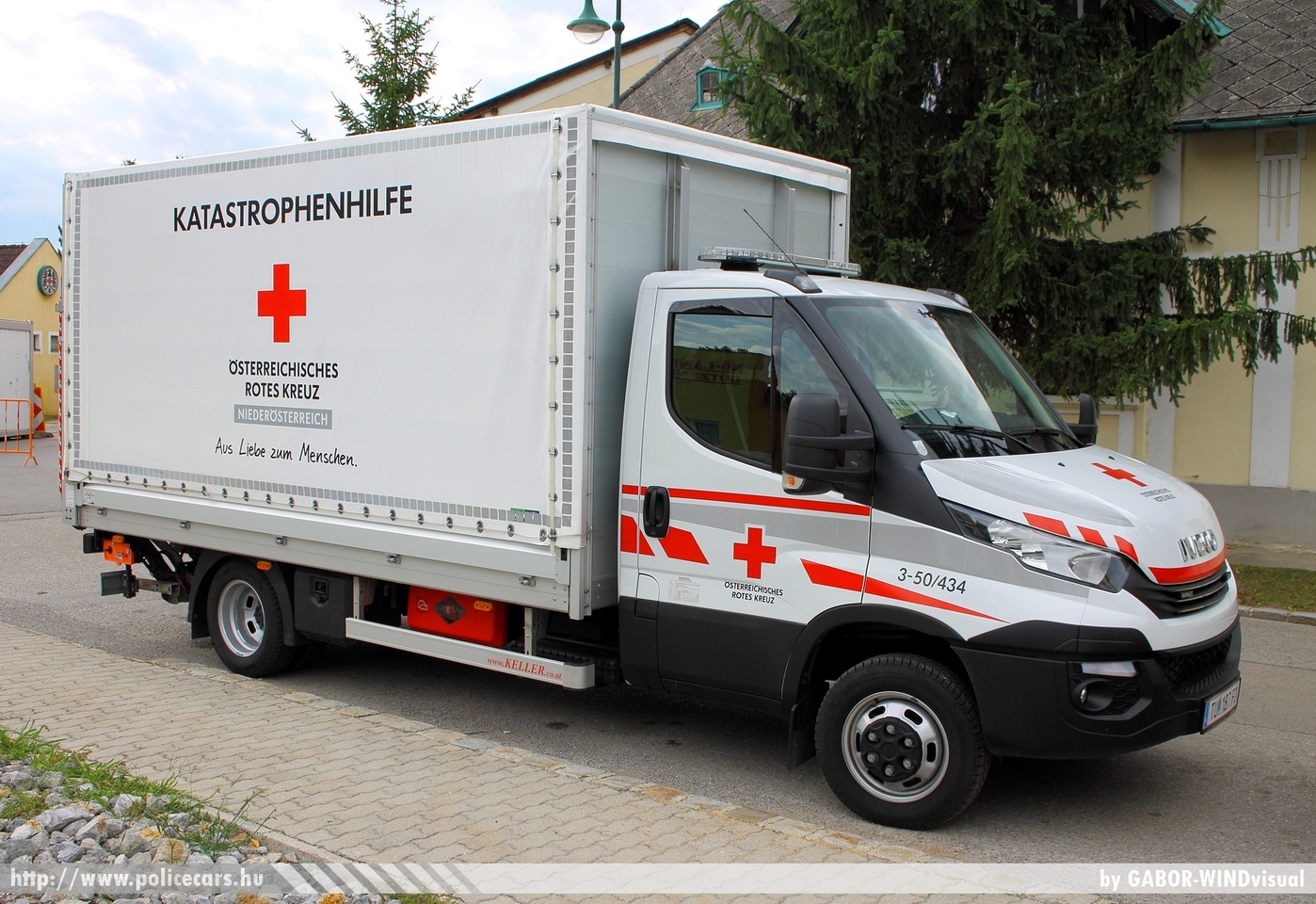 Iveco Daily, Österreichisches Rotes Kreuz, fotó: GABOR- WINDvisual
Keywords: osztrák Ausztria mentő mentőautó ambulance austrian Austria