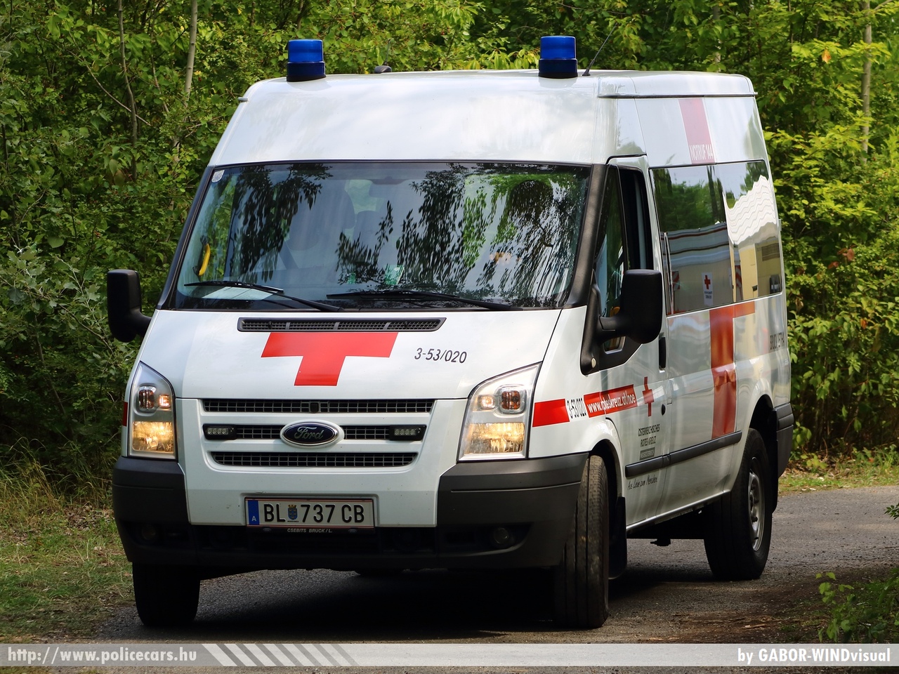 Ford Transit, Österreichisches Rotes Kreuz, fotó: GABOR- WINDvisual
Keywords: osztrák Ausztria mentő mentőautó ambulance austrian Austria