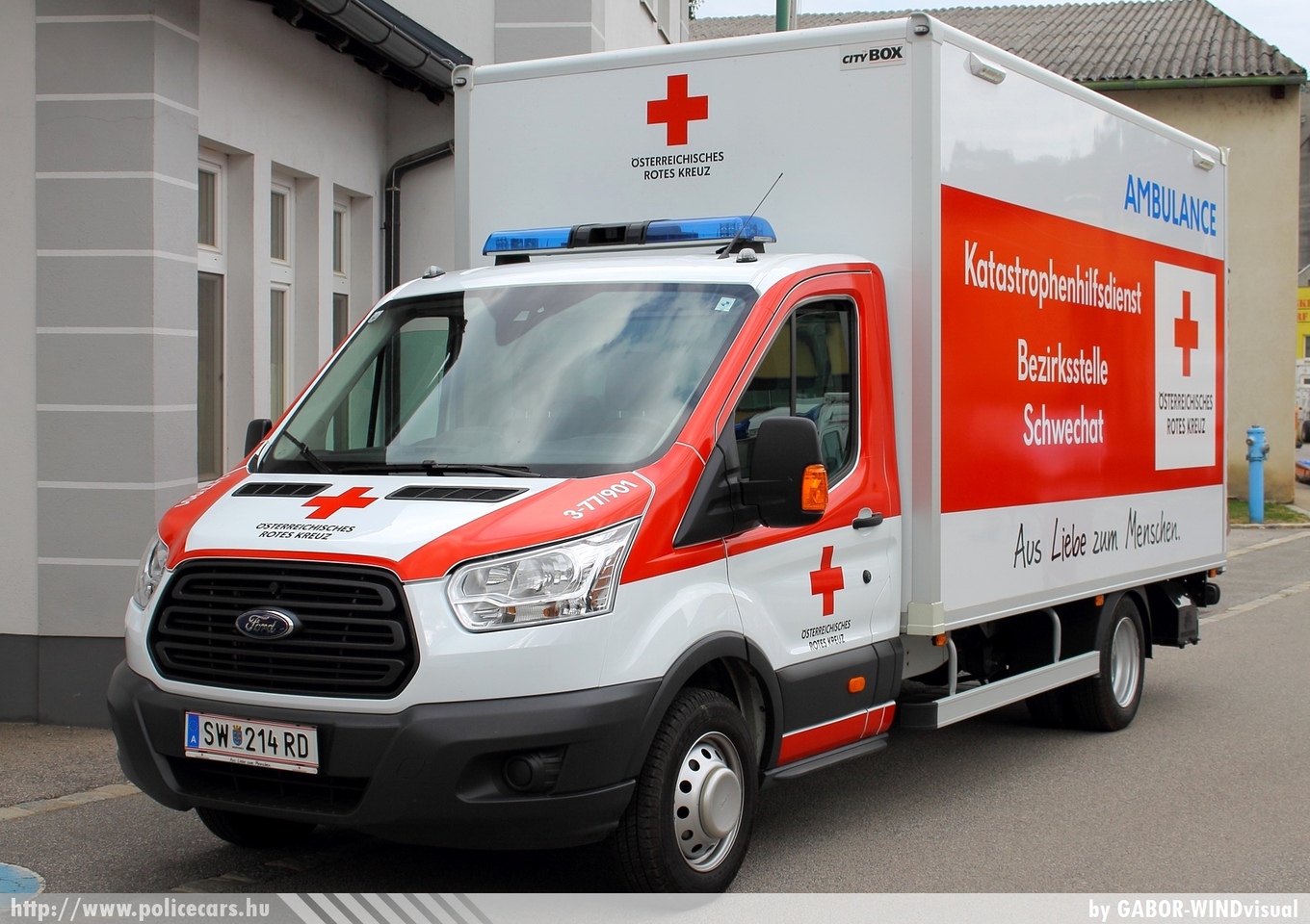 Ford Transit, Österreichisches Rotes Kreuz, fotó: GABOR-WINDvisual
Keywords: osztrák Ausztria mentő mentőautó ambulance austrian Austria