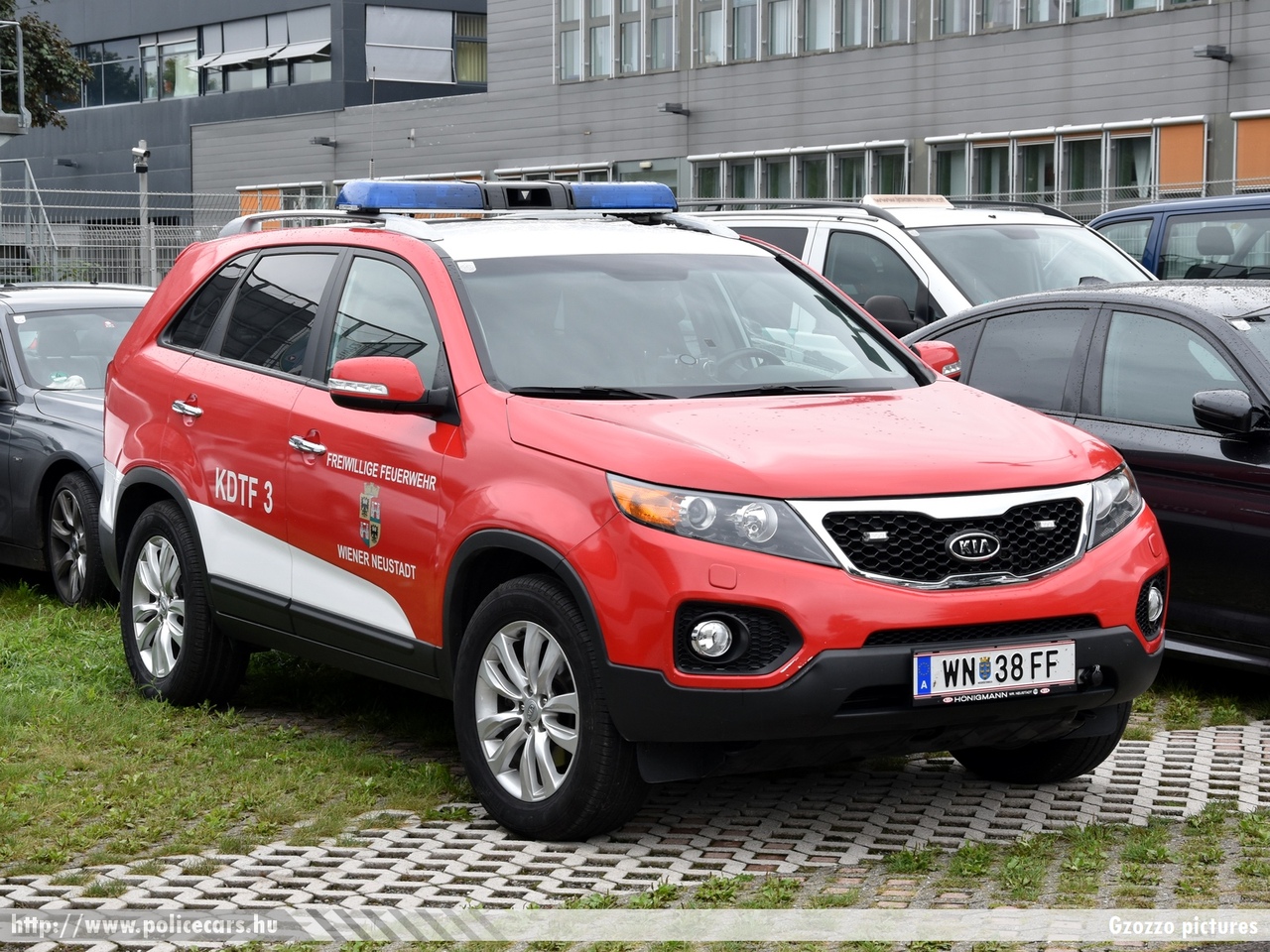 Kia Sportage, Wiener Neustadt, fotó: Gzozzo pictures
Keywords: osztrák Ausztria tûzoltó tûzoltóautó tûzoltóság fire firetruck Austria