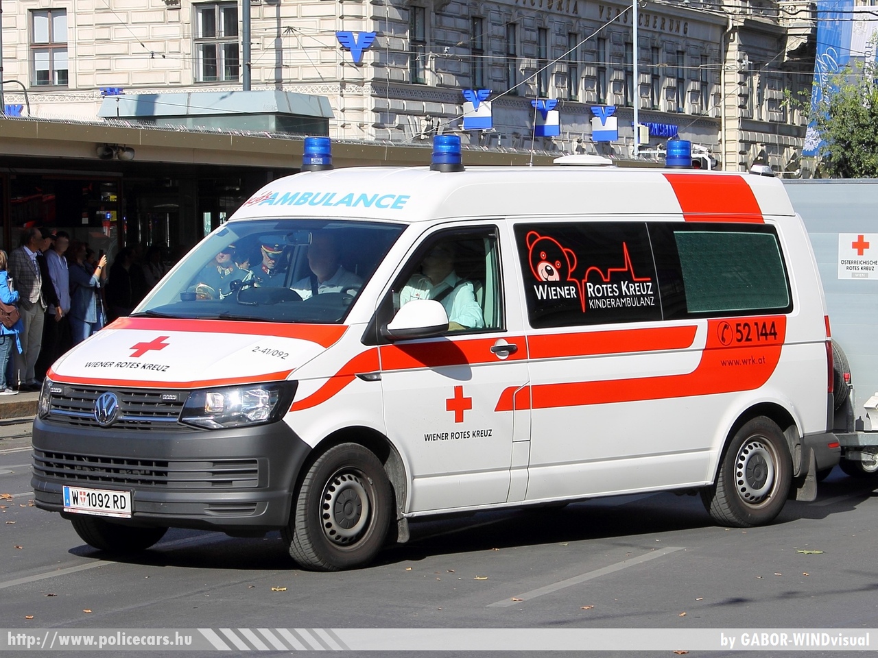 Volkswagen Transporter T6, Bécs, fotó: GABOR- WINDvisual
Keywords: osztrák Ausztria mentő mentőautó ambulance austrian Austria