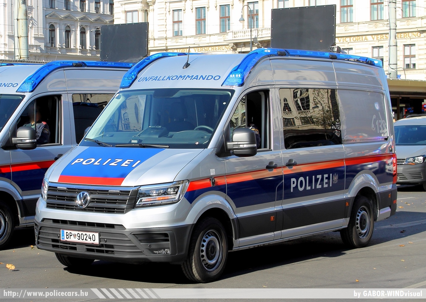 Volkswagen Crafter II, fotó: GABOR-WINDvisual
Keywords: osztrák Ausztria rendőr rendőrautó rendőrség police policecar Austria austrian