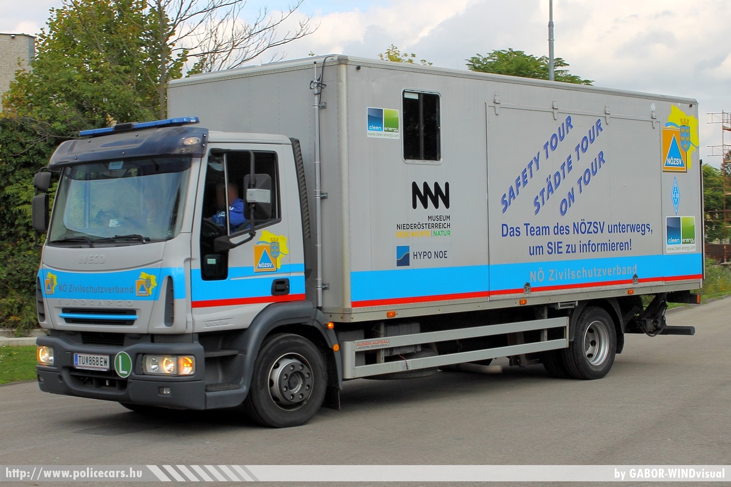 Iveco EuroCargo 120624, polgári védelem, fotó: GABOR- WINDvisual
Keywords: osztrák Ausztria Austria austrian ambulance polgári védelem