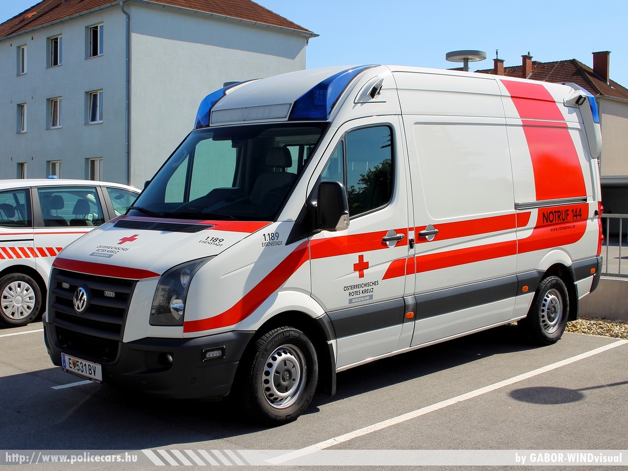 Volkswagen Crafter, Österreichisches Rotes Kreuz, fotó: GABOR-WINDvisual
Keywords: osztrák Ausztria mentő mentőautó ambulance austrian Austria