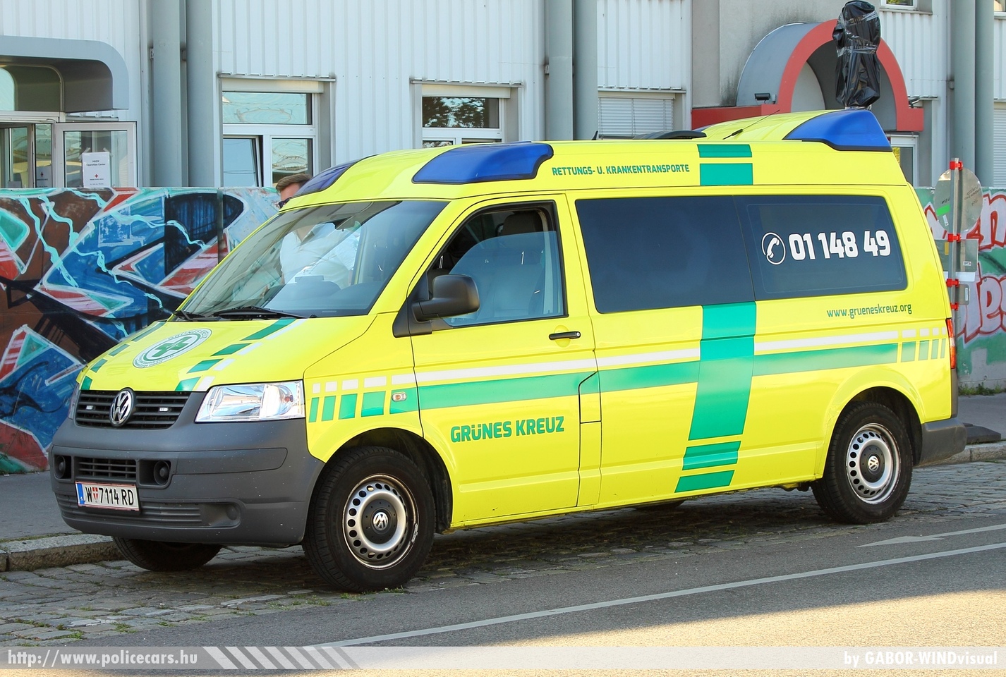 Volkswagen Transporter T5, Grünes Kreuz, fotó: GABOR-WINDvisual
Keywords: osztrák Ausztria mentő mentőautó ambulance austrian Austria