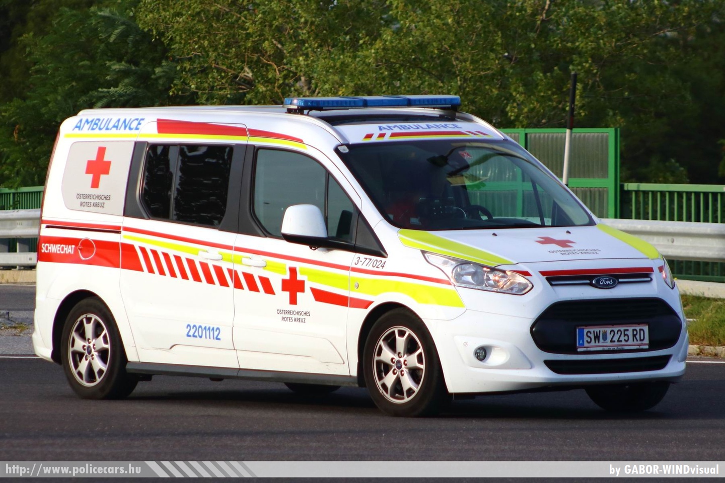 Ford Tourneo, Österreichisches Rotes Kreuz, fotó: GABOR-WINDvisual
Keywords: osztrák Ausztria mentő mentőautó ambulance austrian Austria