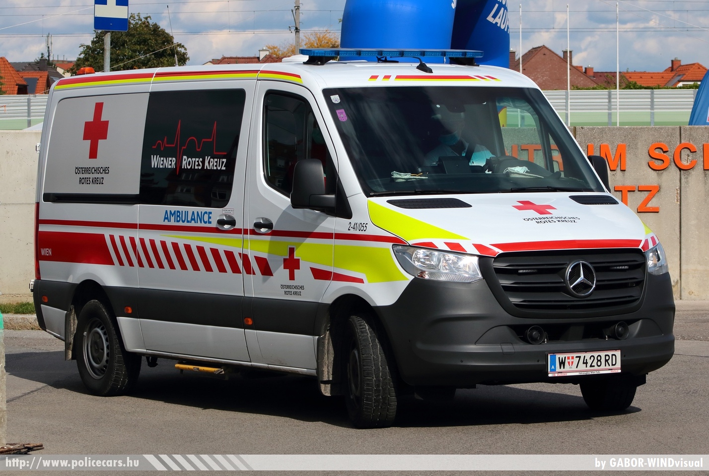 Mercedes Sprinter III, Österreichisches Rotes Kreuz, fotó: GABOR-WINDvisual
Keywords: osztrák Ausztria mentő mentőautó ambulance austrian Austria