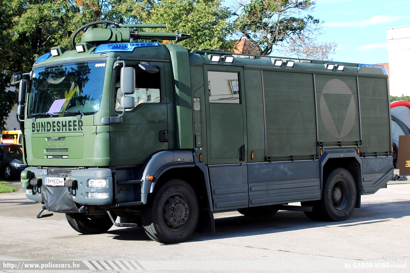 MAN, fotó: GABOR- WINDvisual
Keywords: osztrák Ausztria Austria austrian tûzoltó tûzoltóautó fire firetruck katonai military