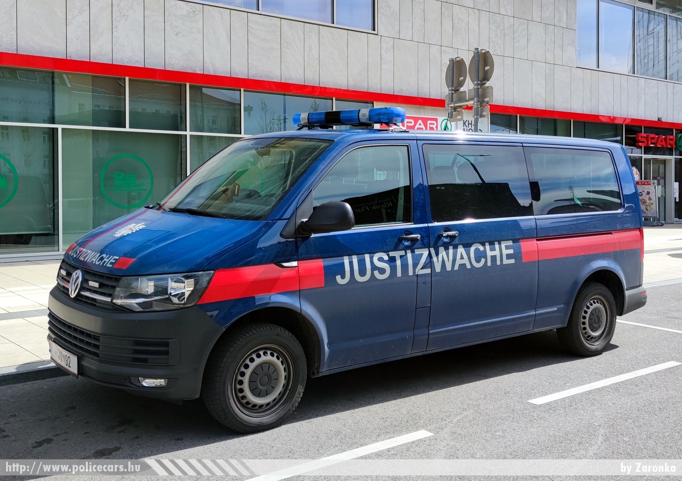 Volkswagen Transporter T6, Justizwache, fotó: Zaronka
Keywords: osztrák Ausztria Austria austrian bv prison