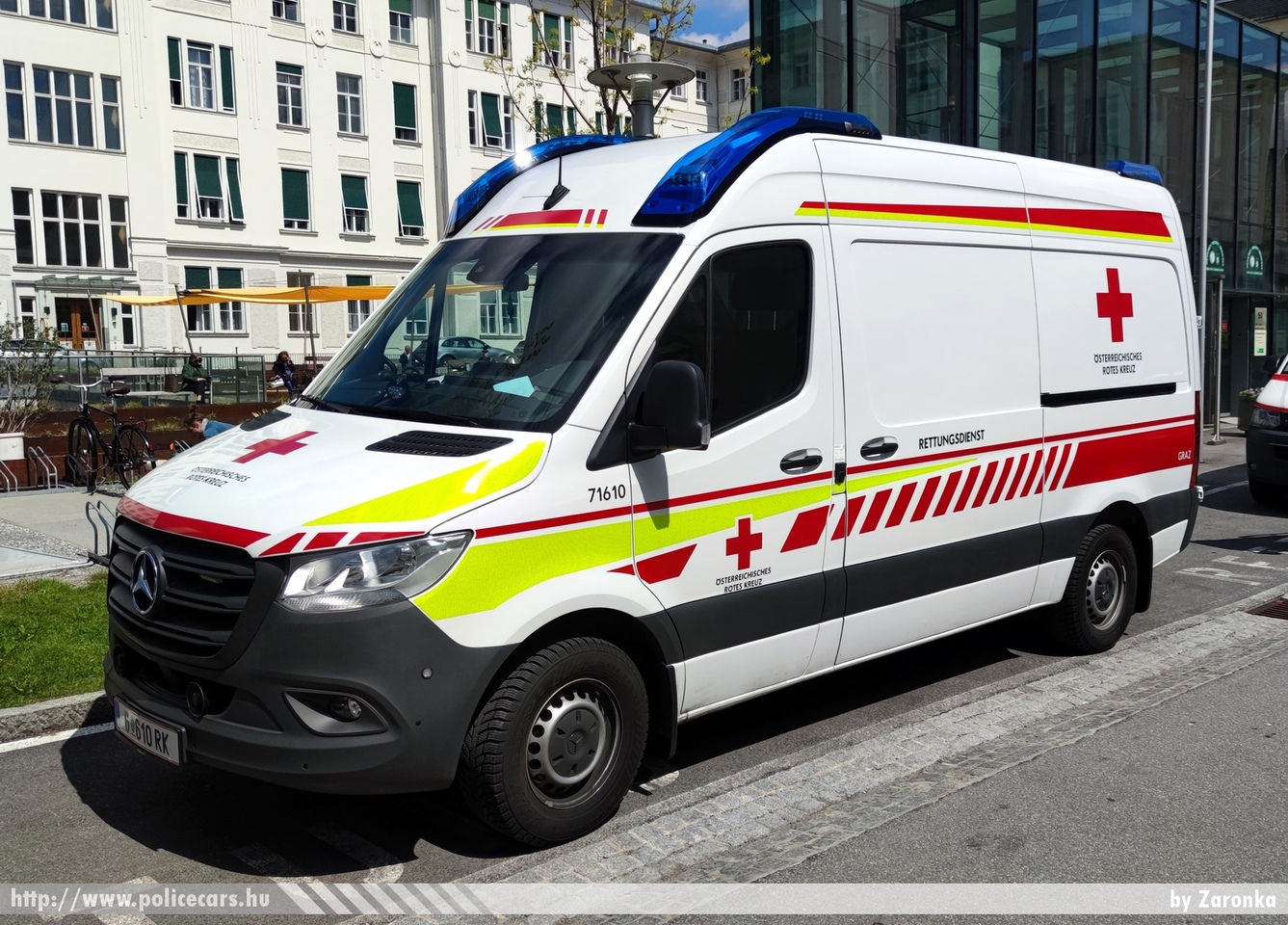 Mercedes Sprinter III, Österreichisches Rotes Kreuz Graz, fotó: GABOR-WINDvisual
Keywords: osztrák Ausztria mentő mentőautó ambulance austrian Austria
