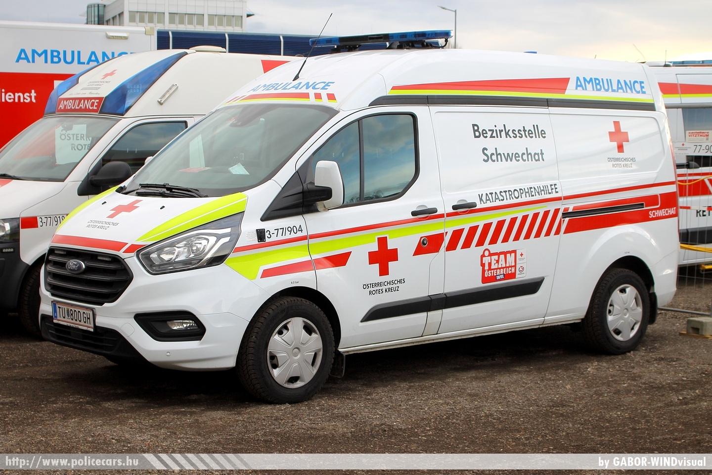 Ford Transit Custom, Österreichisches Rotes Kreuz Schwechat, Katastrophenhilfe, fotó: GABOR-WINDvisual
Keywords: osztrák Ausztria mentő mentőautó ambulance austrian Austria