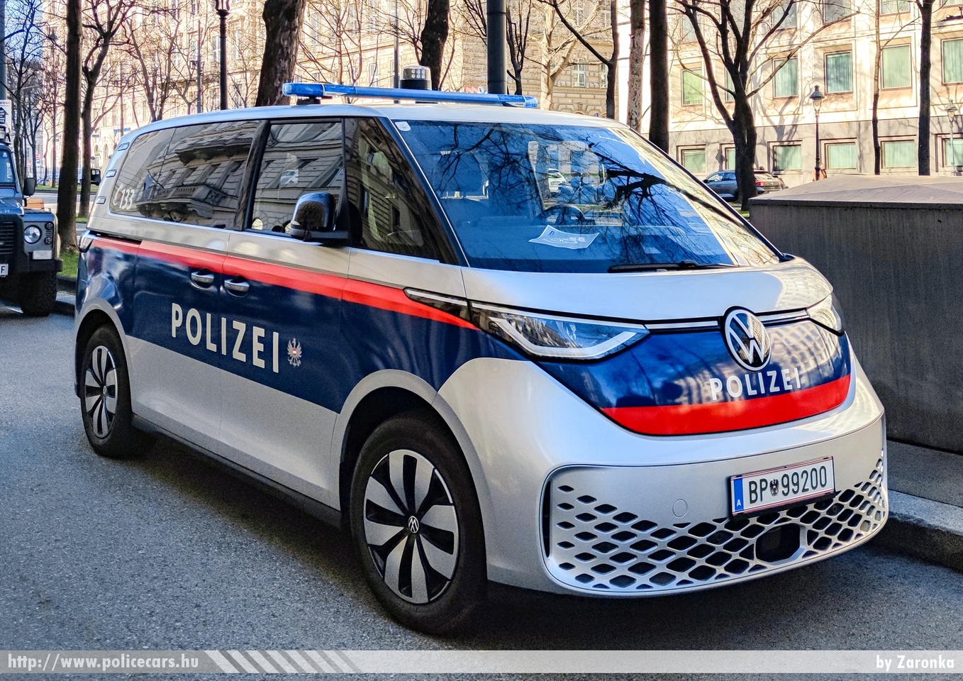 Volkswagen ID. Buzz, fotó: Zaronka
Keywords: osztrák Ausztria rendőr rendőrautó rendőrség police policecar Austria austrian