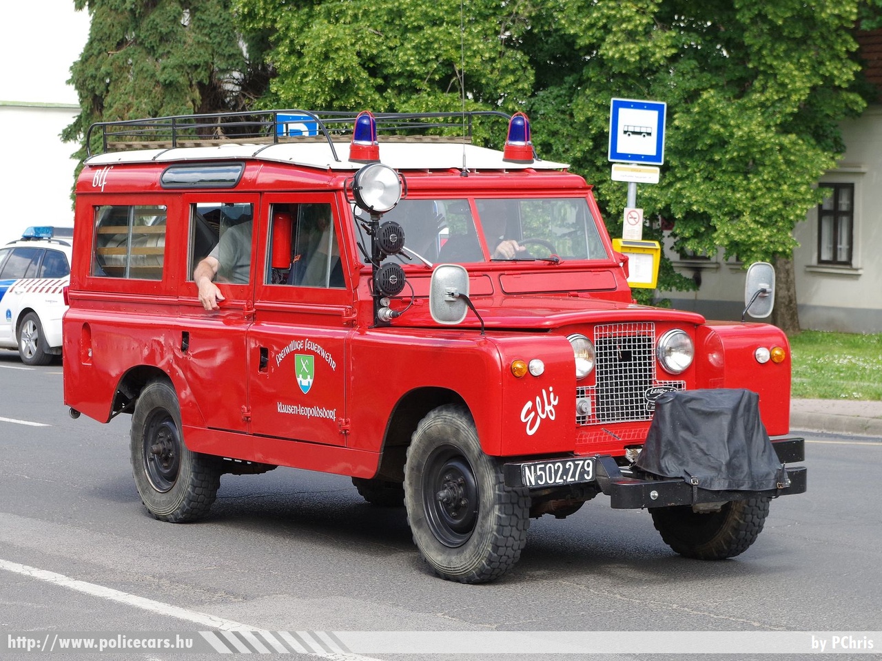 Land Rover Series IIA, Freiwillige Feuerwehr Klausen-Leopoldsdorf, fotó: PChris
Keywords: osztrák Ausztria tûzoltó tûzoltóautó tûzoltóság fire firetruck Austria