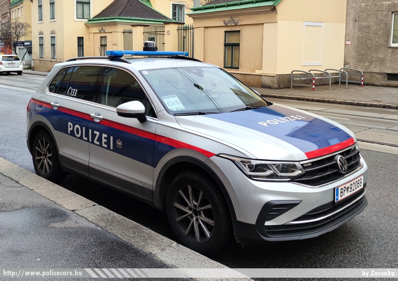 Volkswagen Tiguan, fotó: Zaronka
Keywords: osztrák Ausztria rendőr rendőrautó rendőrség police policecar Austria austrian